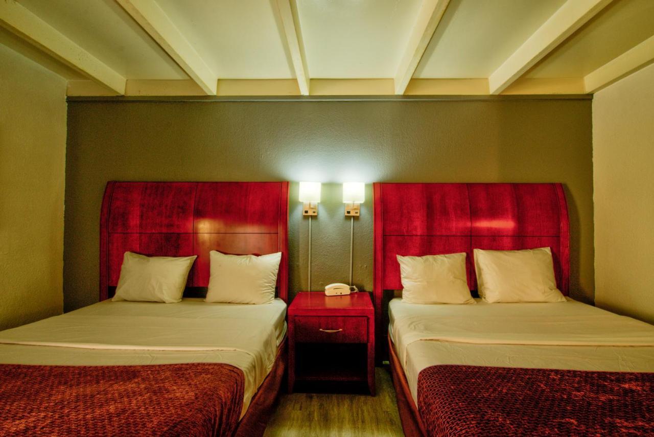 Clearwater Hotel Luaran gambar