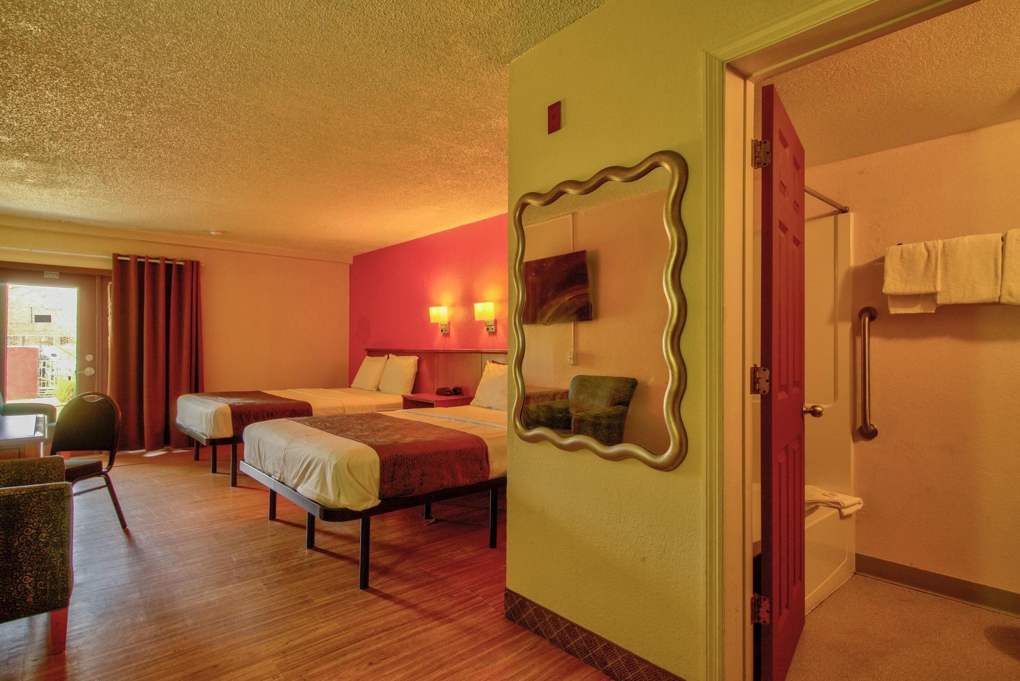 Clearwater Hotel Luaran gambar