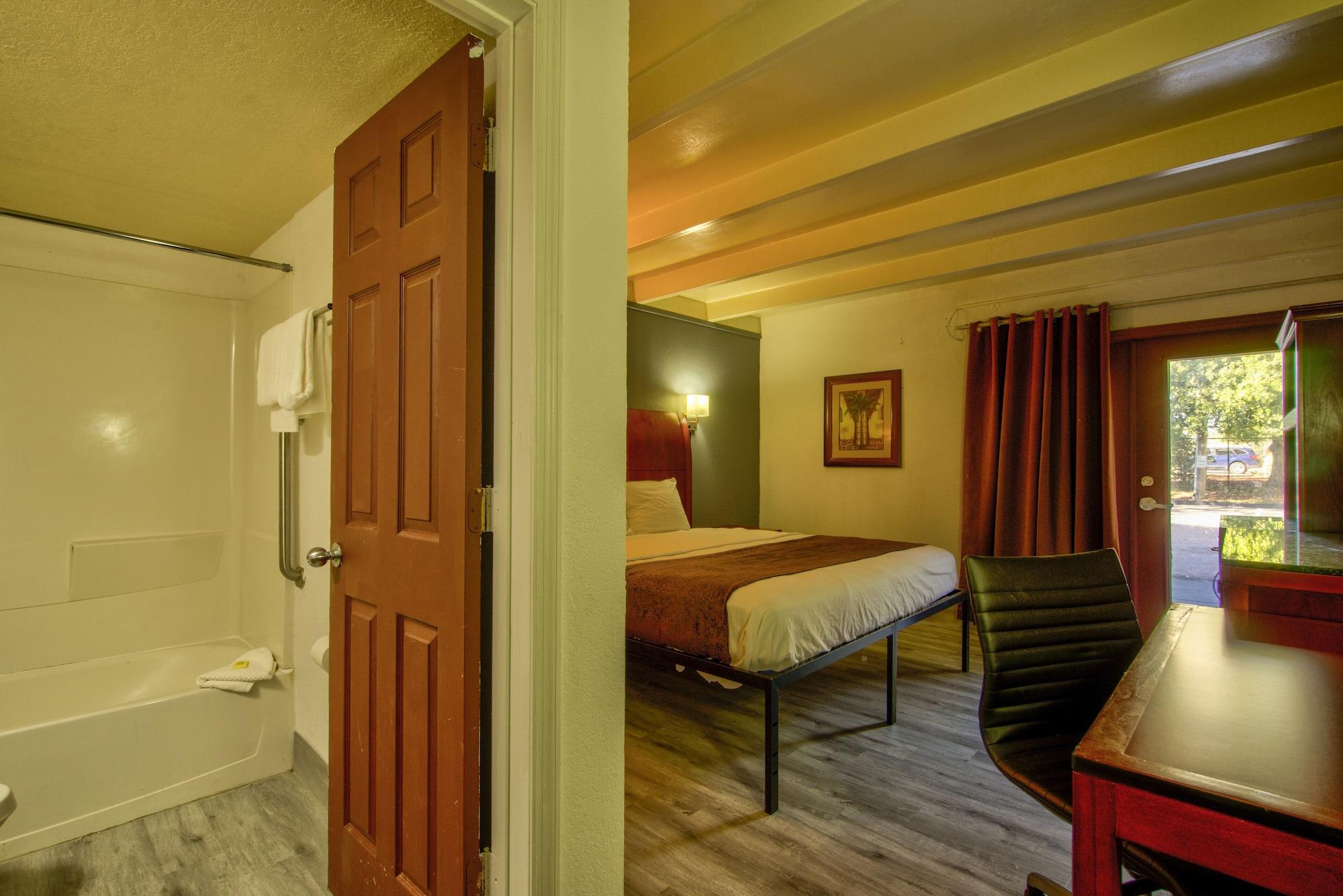 Clearwater Hotel Luaran gambar