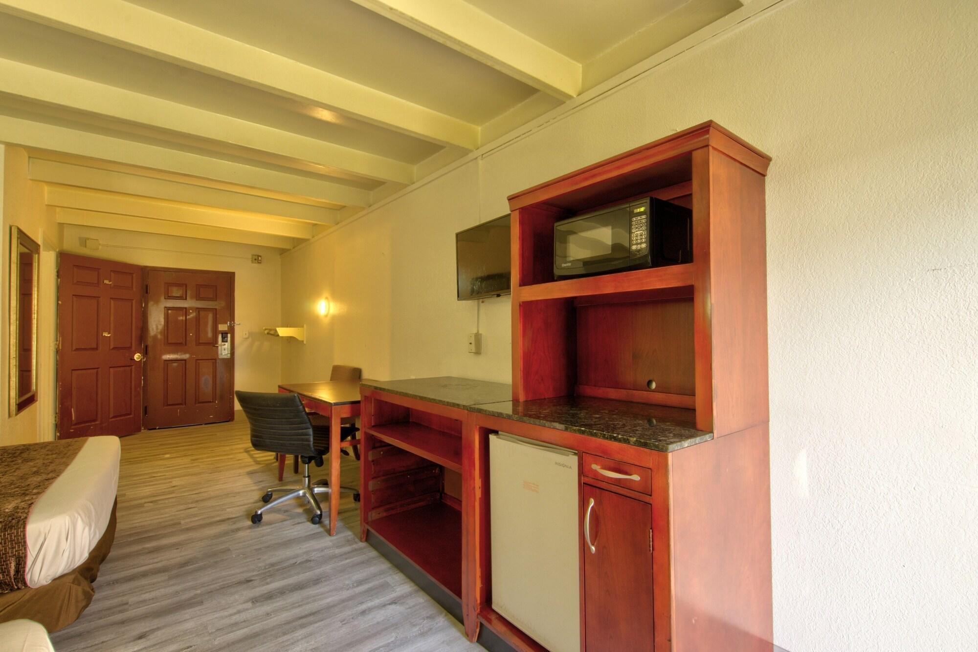Clearwater Hotel Luaran gambar
